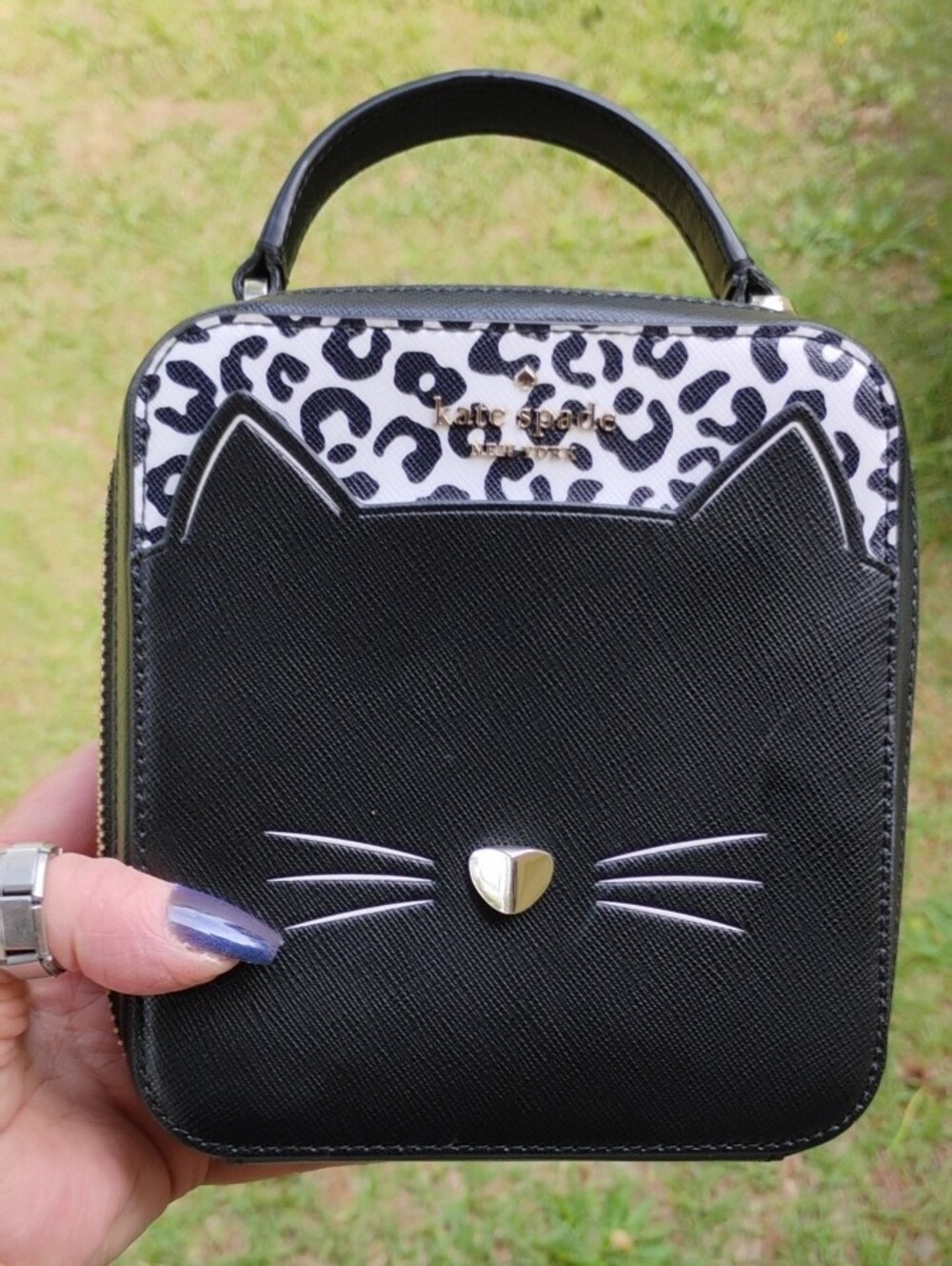 kate spade Daisy Black & White Leopard Trim Cat Crossbody Bag - Picture 2 of 12